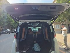 Toyota Vellfire Crown Hybrid 2.5L Premium Edition - ფოტო 10