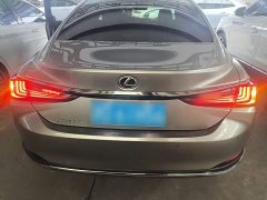 Lexus ES 260 Excellence Edition - ფოტო 4
