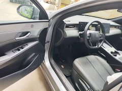 BYD Qin PLUS 2025 DM-i Smart Drive 128KM Entry-Level - ფოტო 12