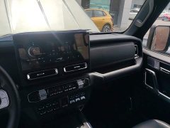 Mercedes-Benz 212 T01 2.0T Mechanic Edition - ფოტო 9
