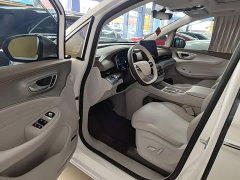 SAIC Roewe iMAX8 New Energy 1.5T DMH Land Respect Premium Edition - ფოტო 12
