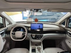 SAIC Roewe iMAX8 New Energy 1.5T DMH Land Respect Premium Edition - ფოტო 6
