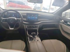 BYD Qin PLUS Champion Edition DM-i 55KM Leading - ფოტო 18