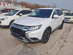 Mitsubishi Outlander 2020 2.0L FWD Comfort 5-Seater - ფოტო 1