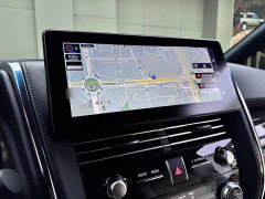Lexus LM 2020 300h Four-Seat Royal Edition - ფოტო 19