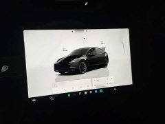 Tesla Model Y Rear-Wheel Drive - ფოტო 4