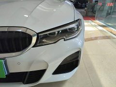 BMW 3 Series 325Li M Sport Package - ფოტო 18