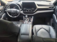 Toyota Highlander 380T AWD Premium 7-Seater - ფოტო 16