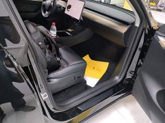 Tesla Model Y Rear-Wheel Drive - ფოტო 9