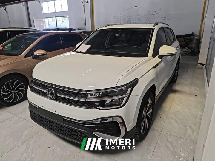Volkswagen Touareg 300TSI Two-Wheel Drive Moonlight Edition - car from China