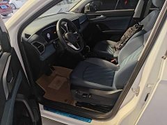 Volkswagen Touareg 300TSI Two-Wheel Drive Moonlight Edition - photo 11