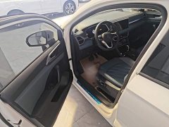 Volkswagen Touareg 300TSI Two-Wheel Drive Moonlight Edition - photo 12