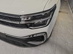 Volkswagen Touareg 300TSI Two-Wheel Drive Moonlight Edition - photo 18