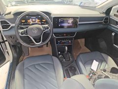 Volkswagen Touareg 300TSI Two-Wheel Drive Moonlight Edition - photo 6