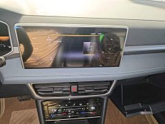 Volkswagen Touareg 300TSI Two-Wheel Drive Moonlight Edition - photo 9