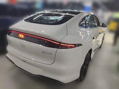 IM Motors Zhiji LS6 Pure Electric Max - ფოტო 10