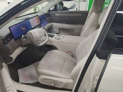 IM Motors Zhiji LS6 Pure Electric Max - ფოტო 20