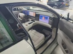 IM Motors Zhiji LS6 Pure Electric Max - ფოტო 9