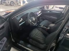 Volkswagen Passat Outstanding Edition 380TSI Dragon Ascendant Version - ფოტო 8
