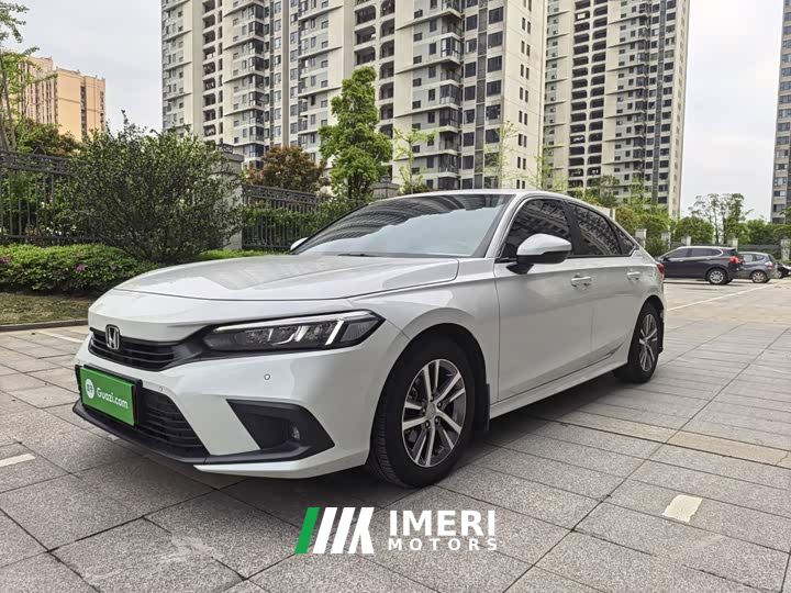 Honda Civic 240TURBO CVT Dynamic Edition