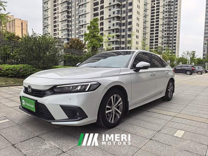 Honda Civic 240TURBO CVT Dynamic Edition