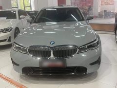 BMW 3 Series 320i M Sport Package - ფოტო 3