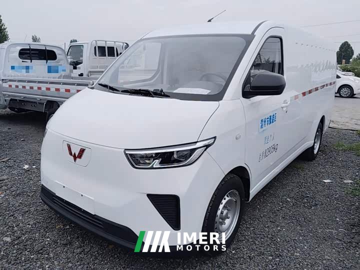 Wuling Yangguang 300km Practical Sealed Window Version 75kW