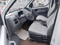Wuling Yangguang 2024 300km Practical Sealed Window Version 75kW - ფოტო 11