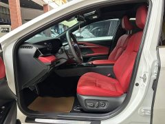 Toyota Camry Hybrid 2.0L HXS Sport Plus - ფოტო 13
