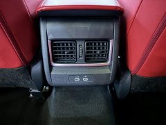 Toyota Camry Hybrid 2.0L HXS Sport Plus - ფოტო 18