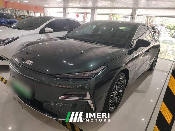 Geely Galaxy Xingyao 8 130km EM-i Premium Edition