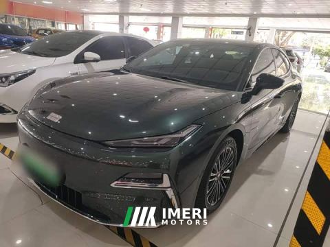 2025 Geely Galaxy Xingyao 8 130km EM-i Premium Edition