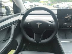 Tesla Model Y 2023 Rear-Wheel Drive - ფოტო 3