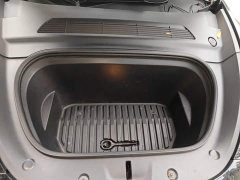 Tesla Model Y Standard Range RWD - ფოტო 11