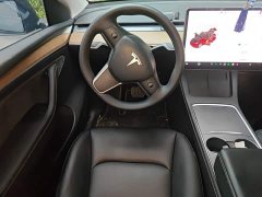 Tesla Model Y Standard Range RWD - ფოტო 3