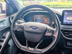 Ford Focus Hatchback EcoBoost 180 Automatic ST Line - ფოტო 4