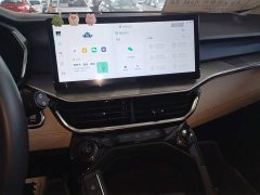 Lynk & Co Geely Lynk & Co 06 EM-P PHEV 84KM Range Pro - ფოტო 10