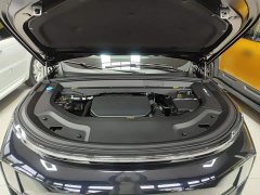 Li Auto L8 Pro - ფოტო 16