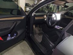 Tesla Model Y Standard Range RWD - ფოტო 14