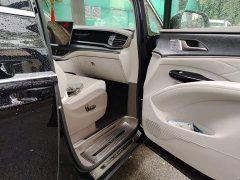 Denza BYD Denza D9 DM-i 1040 Premium - ფოტო 20