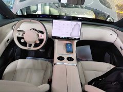 Xiaomi YU7 Four-Wheel Drive Pro - ფოტო 6
