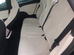 Tesla Model S Tri-Motor All-Wheel Drive Plaid - ფოტო 13