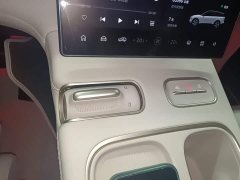 NIO ES6 75kWh - ფოტო 10