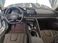 Hyundai Elantra 1.5L CVT GLX Elite - ფოტო 6