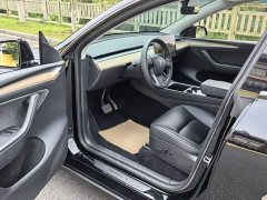 Tesla Model Y Long Range All-Wheel Drive - ფოტო 14