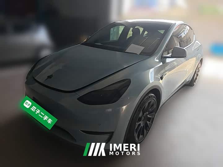 Tesla Model Y Standard Range RWD