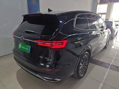Volkswagen Viloran 380TSI Prestige - ფოტო 5