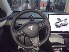 Tesla Model Y 2022 Facelift Long Range All-Wheel Drive - ფოტო 3
