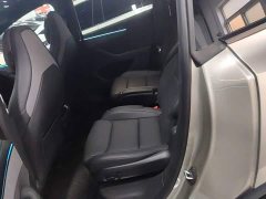 Tesla Model Y L Long Range All-Wheel Drive - ფოტო 13