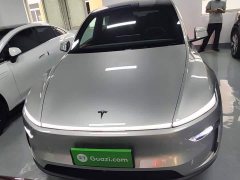 Tesla Model Y L Long Range All-Wheel Drive - ფოტო 3